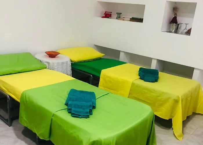 בית הארחה Far West