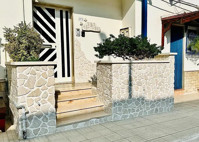 Far West בית הארחה 3*